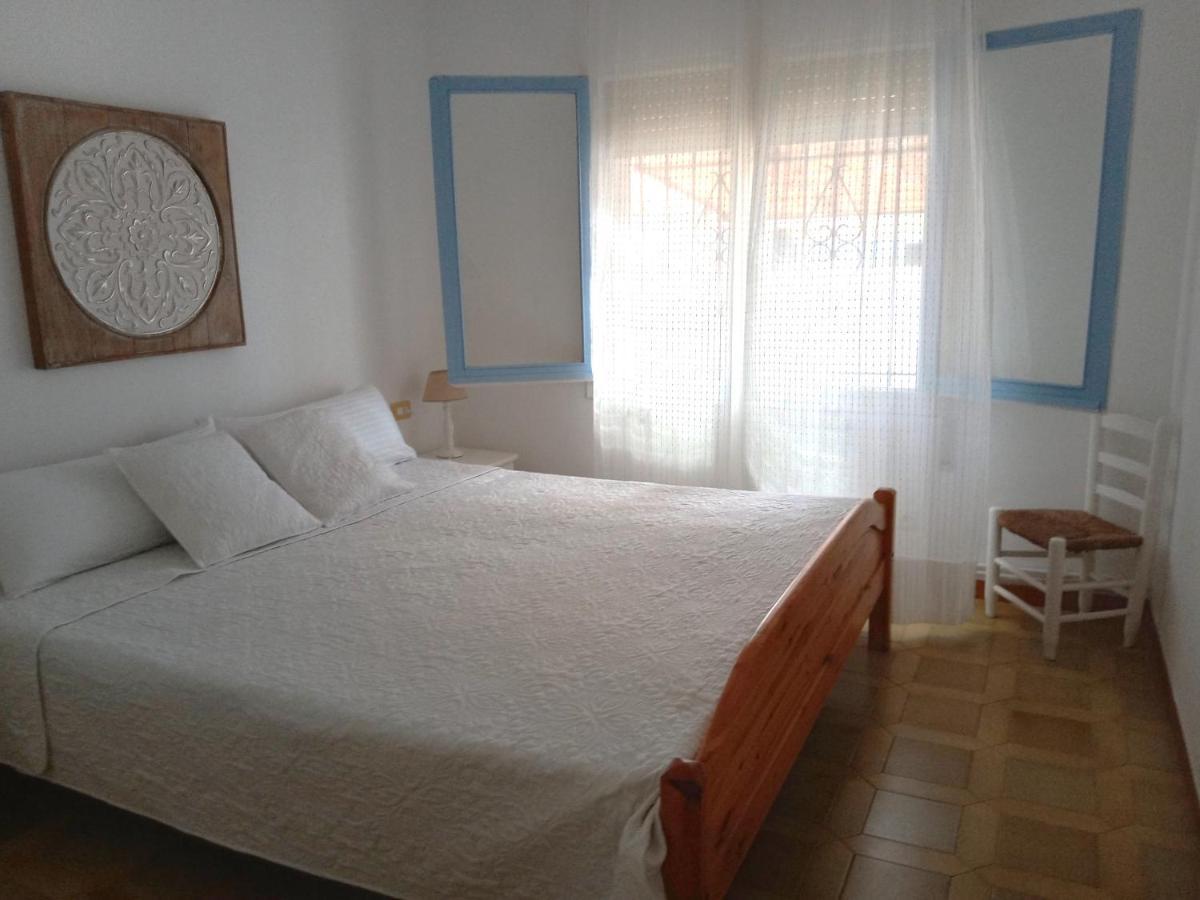 Tres Cales Villa